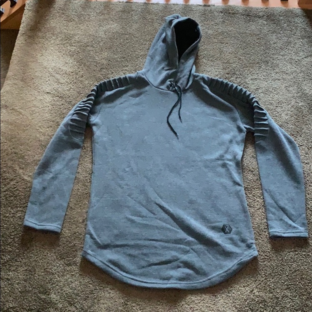 Men’s grey hoodie